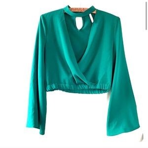 NWOT 🌸Zara Green Blouse🌸